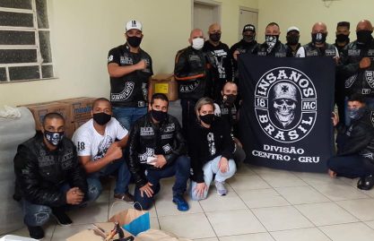 Grupo Insanos Moto Clube faz doação a famílias carentes da Paróquia São Pedro